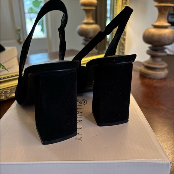 Chinese Laundry Black Women's Slingback Heels - Picture 4 of 8